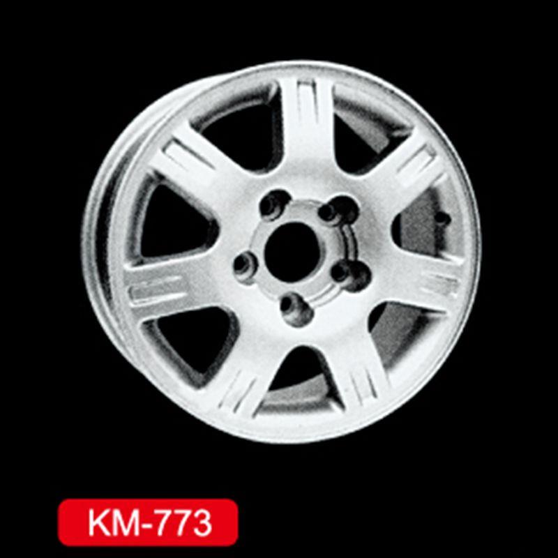 KM773