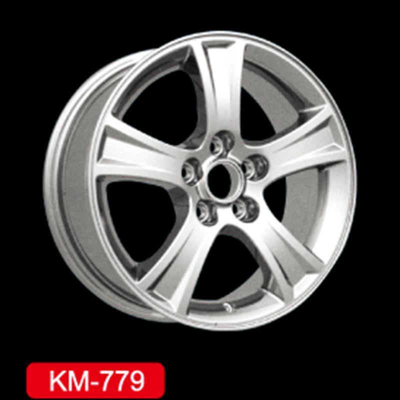 KM779