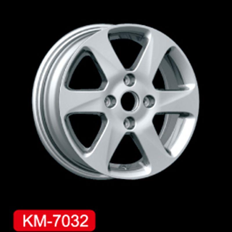 KM7032