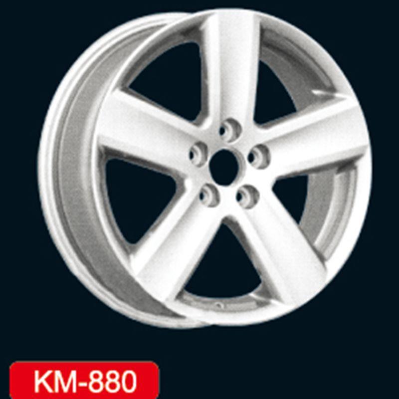 KM880