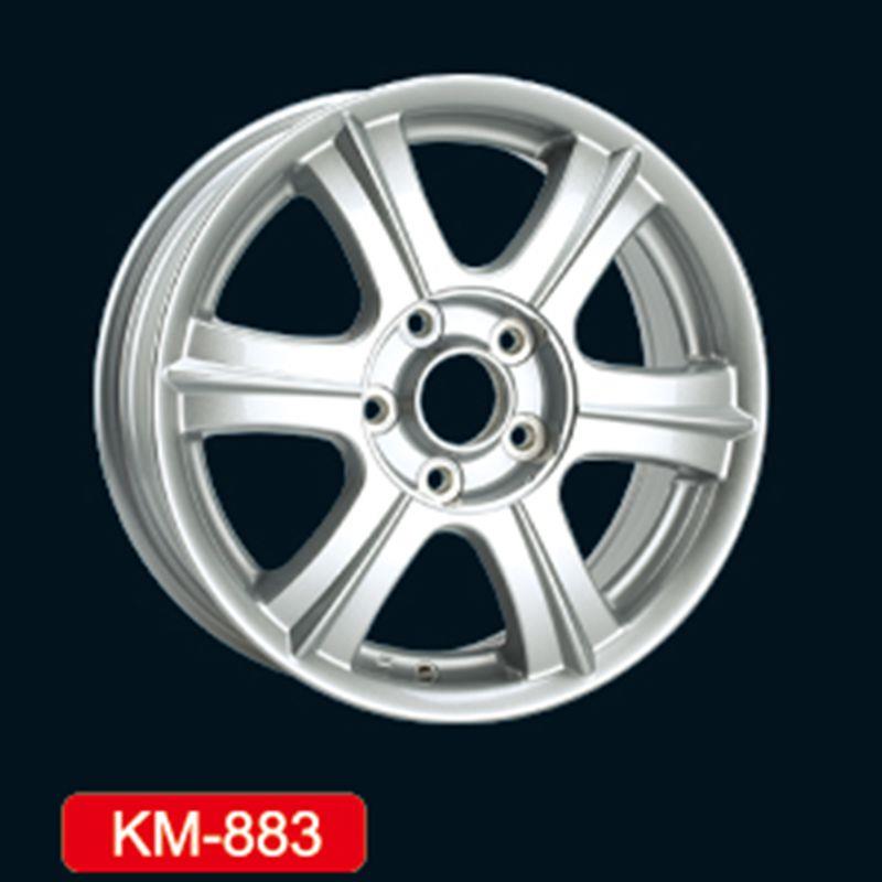 KM883
