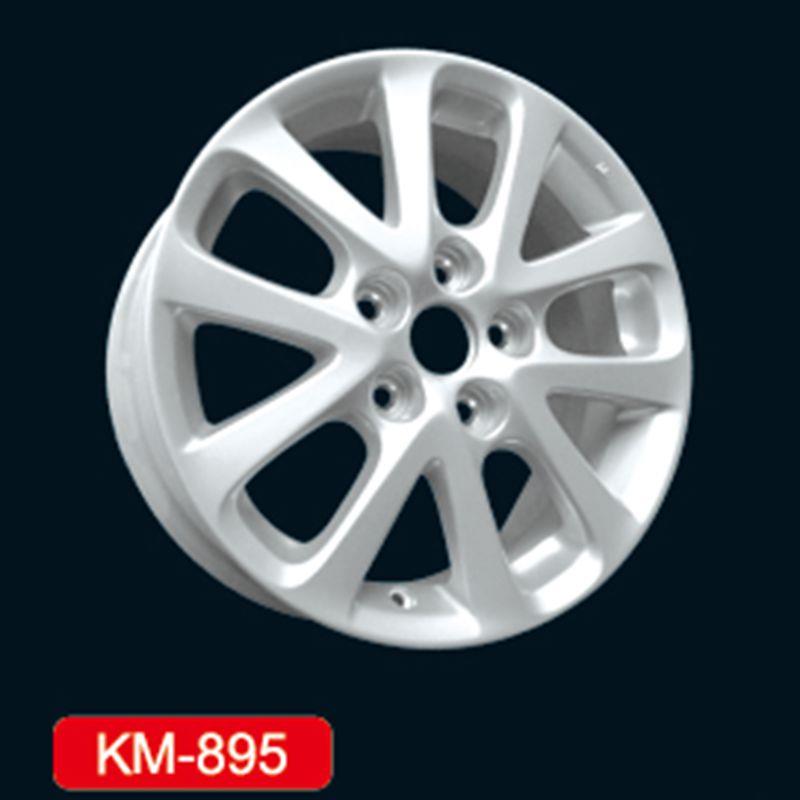KM895